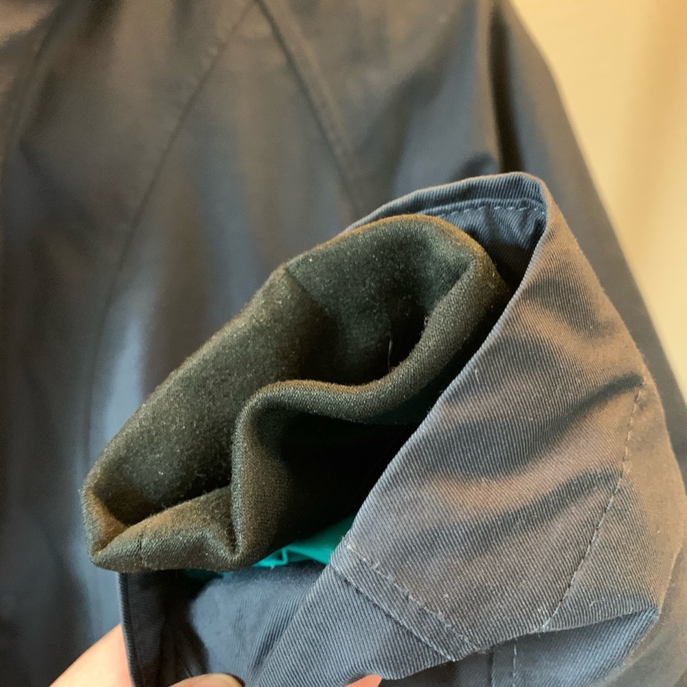 The North Face faux fur hooded winter parka - Picture 3 of 3